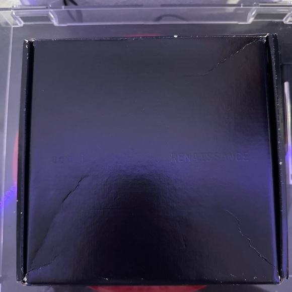 Beyonce Renaissance CD Box Set Pose 3 - Picture 1 of 5